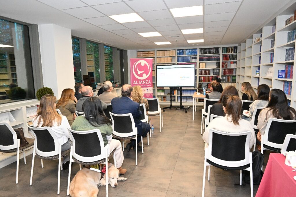 La Alianza Apoyo y Autonomía presenta su nueva web como espacio de referencia sobre la Ley 8/2021