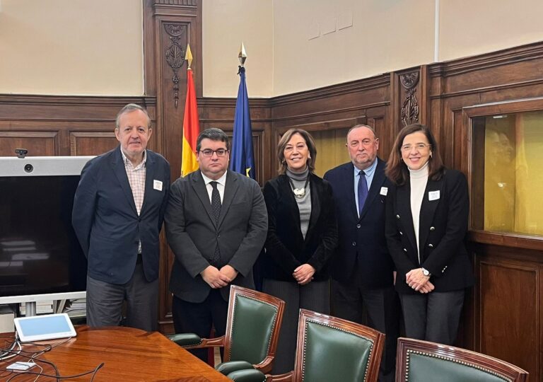La Alianza Apoyo y Autonomía se reúne con la Dirección General de Seguridad Jurídica y Fe Pública para avanzar en la aplicación de la Ley 8/2021